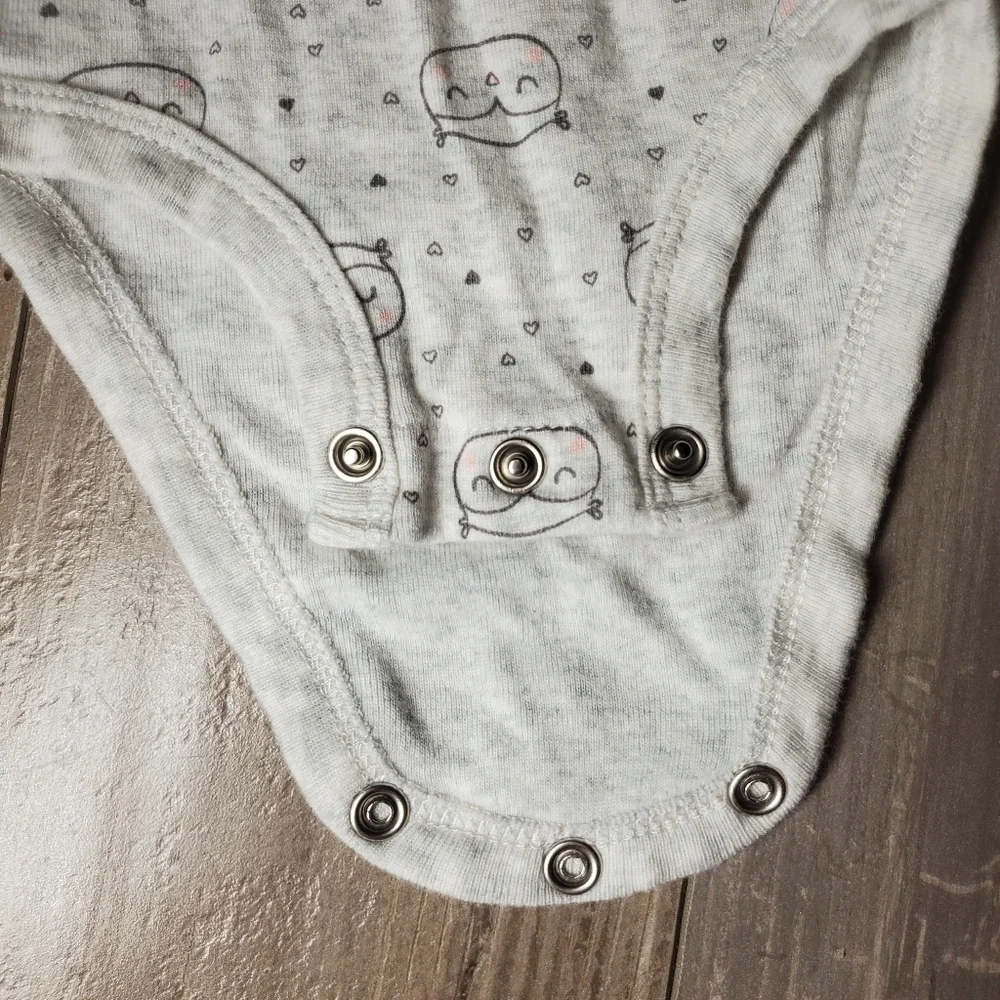 Simple Joys by Carter's Baby Girl 0-3m Gray and Pink Long Sleeve Owl Bodysuit